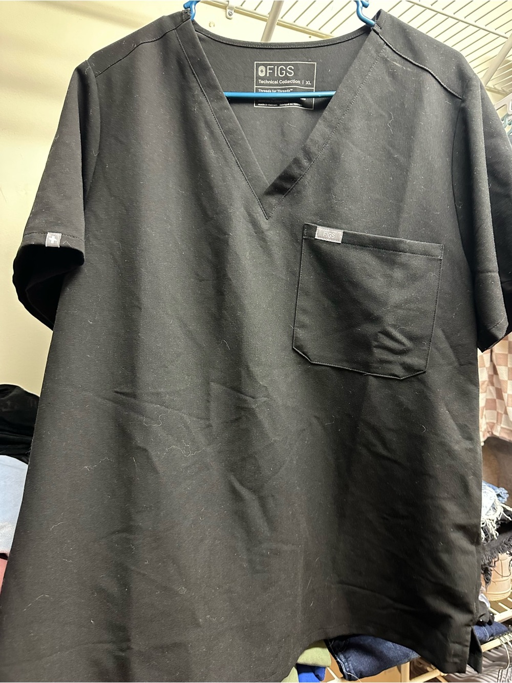 FIGS Women’s Black V-Neck Scrub Top and Bottoms Set (sold as a set) worn once